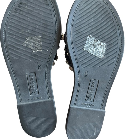 Brash Black Slide Sandals with Rhinestone & Stud Detail – Size 6 - Picture 3 of 4